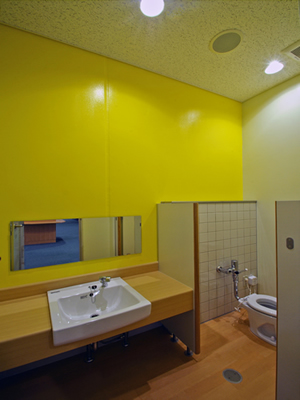 厚狭地区複合施設整備事業（主棟）１階幼児便所イメージ写真