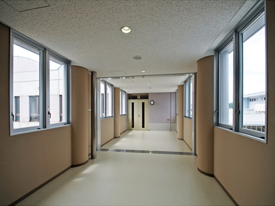 厚狭地区複合施設整備事業（主棟）２階渡り廊下イメージ写真