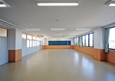 学校法人宇部学園慶進中学校・高等学校４号館 ５階セミナールームイメージ写真