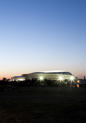 山口きらら博記念公園水泳プール外観東面イメージ写真