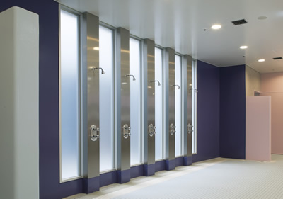 山口きらら博記念公園水泳プールシャワー室イメージ写真