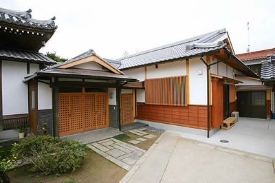 壇信徒会館寺　玄関イメージ写真