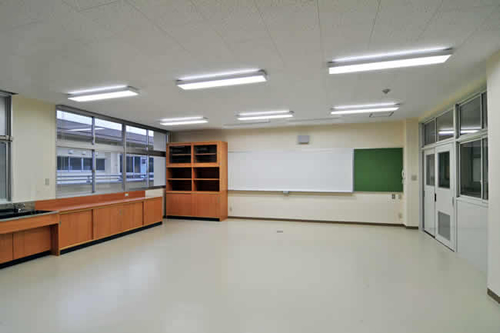 山口県立宇部総合支援学校実習棟2階インテリア工芸室イメージ写真