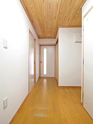 西宇部県営住宅Ｌ妻住戸ホール・廊下イメージ写真