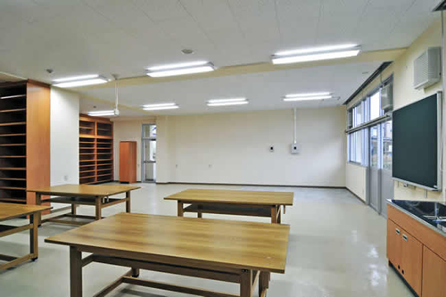 山口県立宇部総合支援学校実習棟1階窯業室イメージ写真1