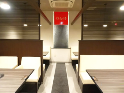 炭火焼.焼き肉 とさ屋新築工事　テーブル席イメージ写真